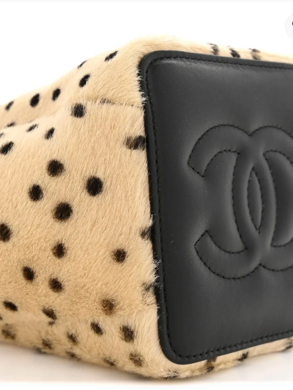 2026 Chanel Pony Hair Cheetah Fur Bucket Bag with Chain Straps - Beige/Black